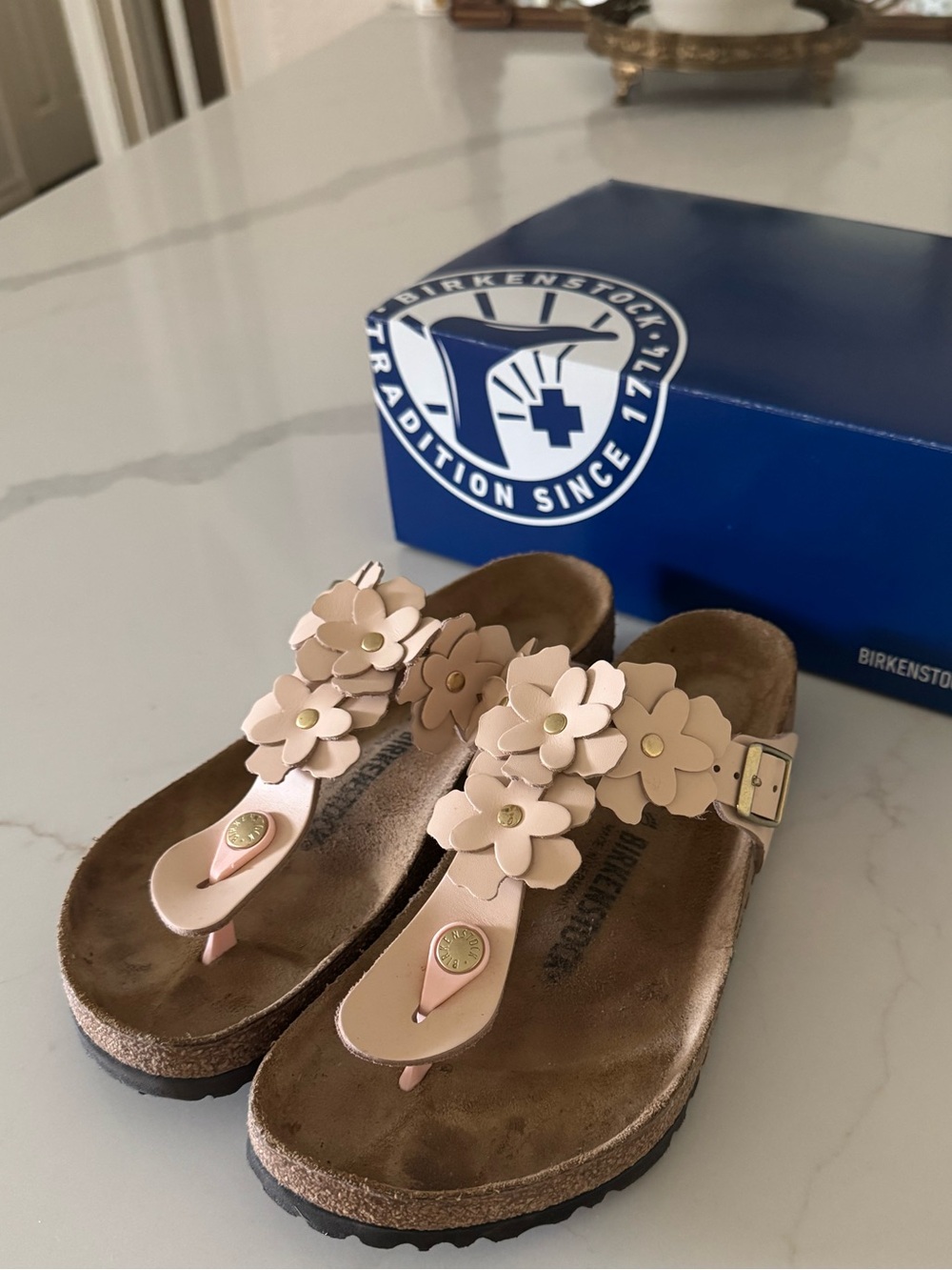 Birkenstock Gizeh Light Rose Floral Sandals